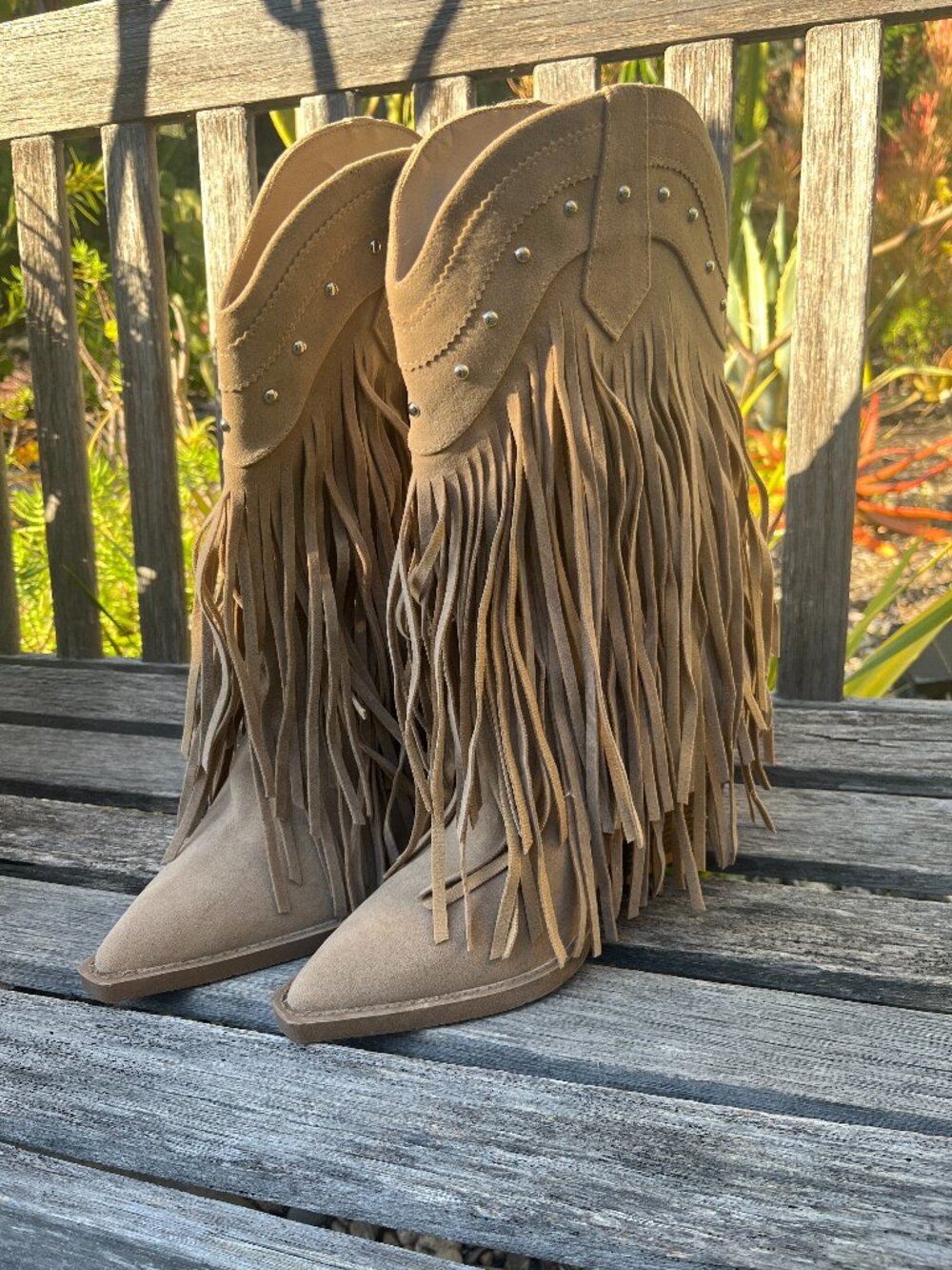 Forever Tan Faux New Suede/Leather Layered Fringe Boots, Size 9 - Picture 2 of 11